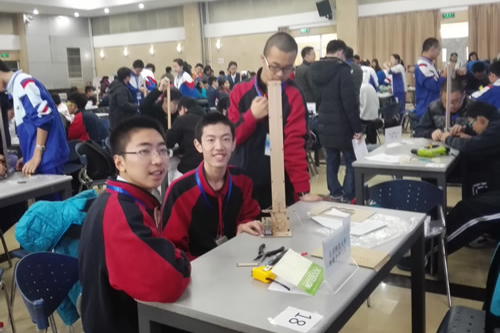 科学小制作一等奖中学生 151212_04.jpg