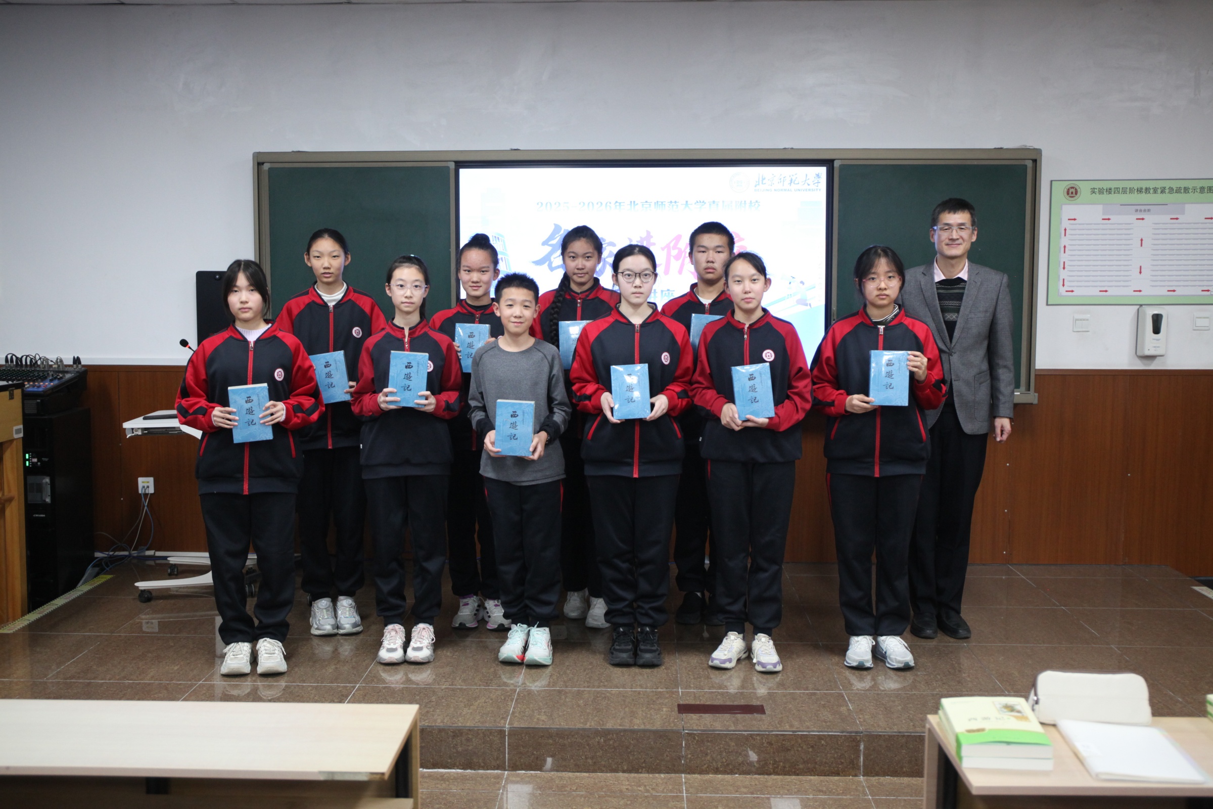 20251225210883.jpg IMG_8553.JPG