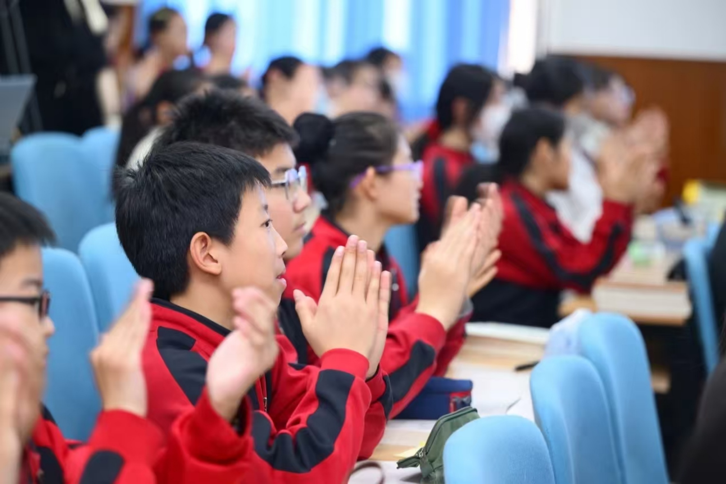 20251225786114.jpg 88dc5762768f0c5aa452abb8bb58f262.jpg